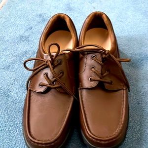 Men’s Dr. Zen Size 12 Brown Tie Shoes. Never worn